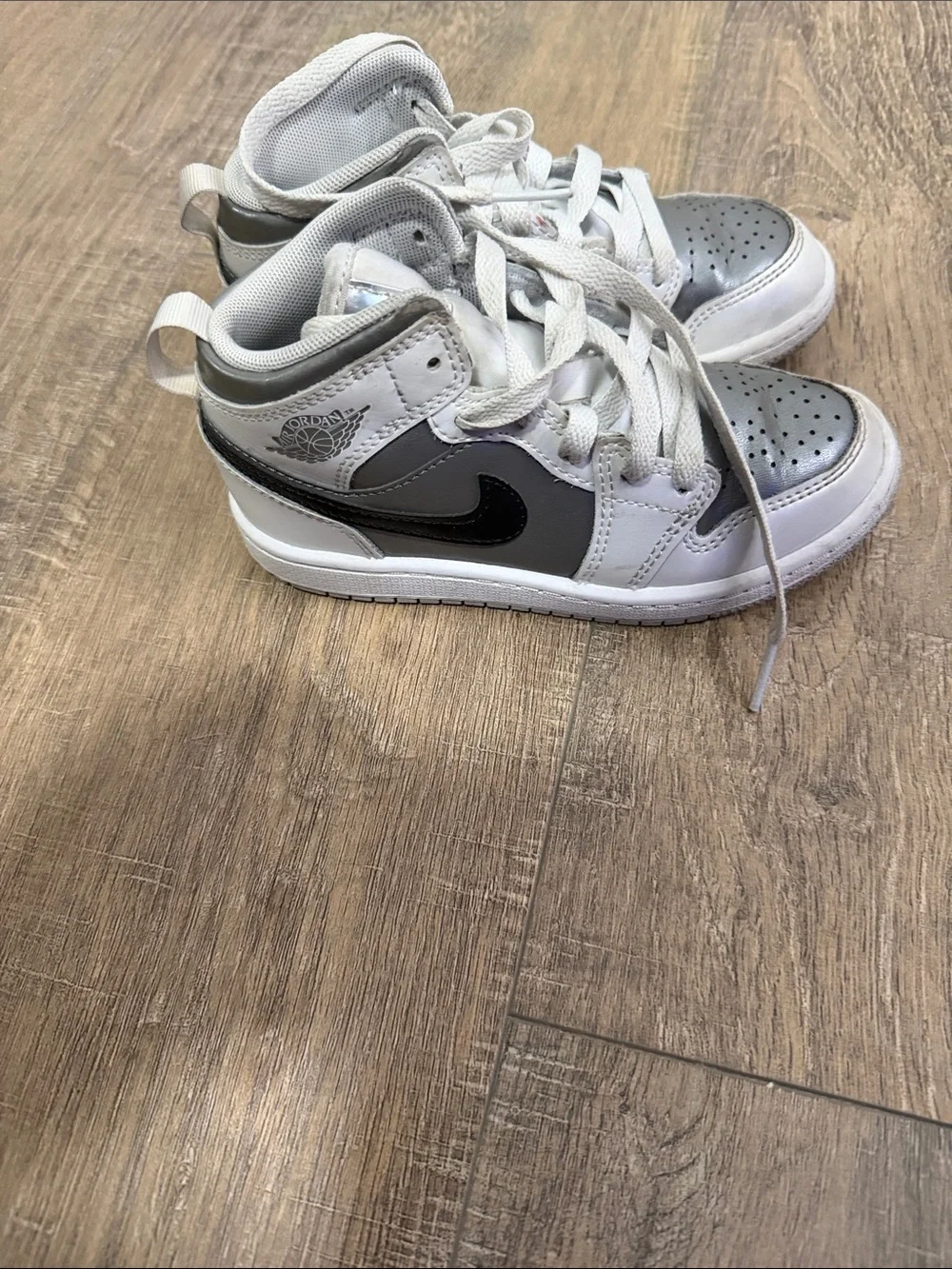 Jordan Kids Mid-Top Sneakers in White, Gray and Black